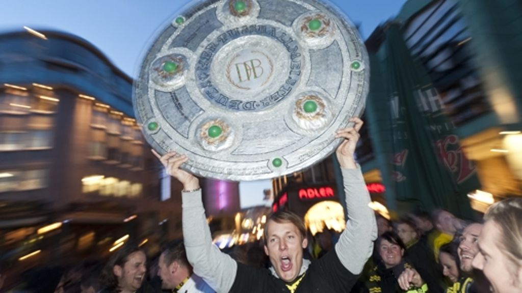  Partystimmung im Ruhrgebiet: In Dortmund wird die vorzeitige Meisterschaft groß gefeiert - und sogar höher eingeschätzt als der letztjährige Erfolg. 