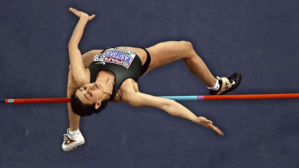  Mariya Lassizkene ist eine herausragende Athletin –vielleicht knackt sie sogar einen Uralt-Weltrekord. Sie ist aber auch ein kritischer Geist. Die Hochspringerin schämt sich öffentlich für die Doping-Praktiken in ihrem Heimatland Russland. Wer ist diese Ausnahmensportlerin? Ein Treffen. 