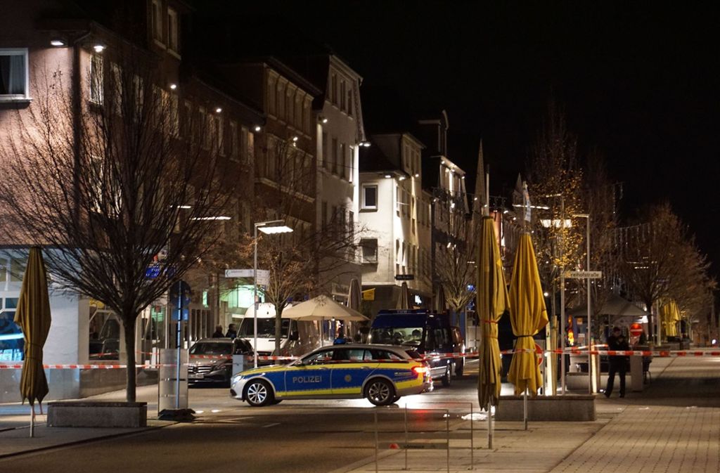 Seit den frühen Morgenstunden gegen 3 Uhr ist die Polizei in der Göppinger Innenstadt im Einsatz.