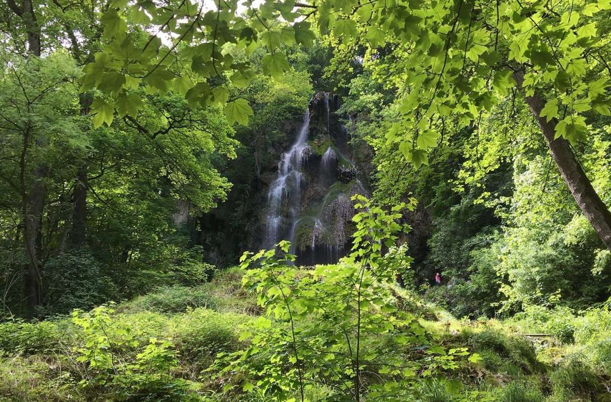 Der Uracher Wasserfall ist der bekannteste Wasserfall der Schwäbischen Alb.