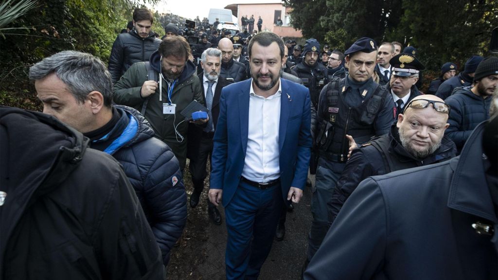 Italien und der Haushaltsstreit: Salvini und der Weihnachtsmann