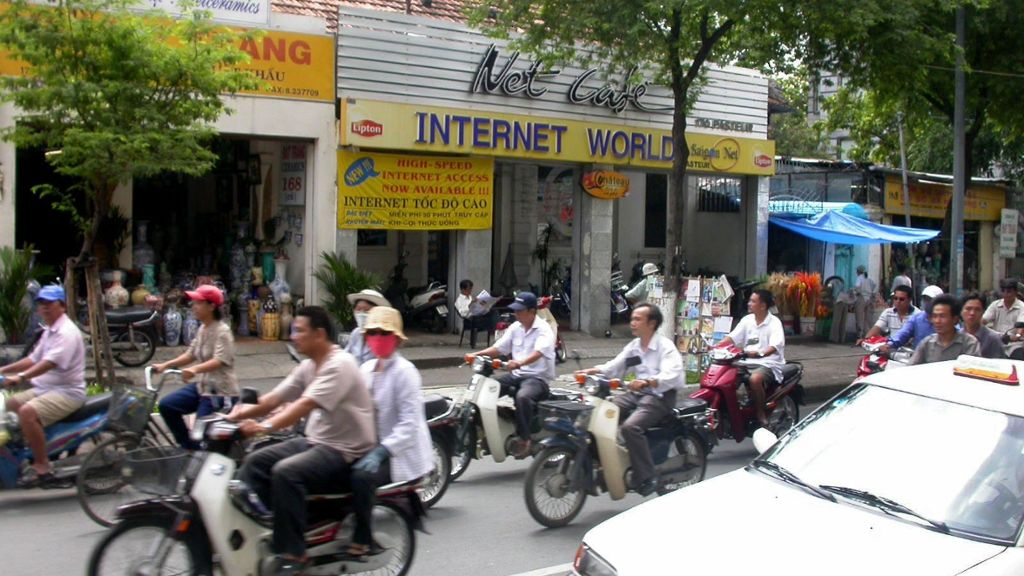 Temposünder in Vietnam: Wer zu schnell ist, geht ins Netz
