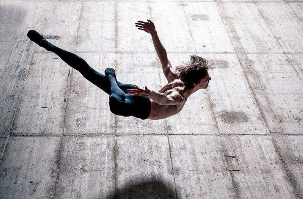 ... „Der tanzende Blick. Roman Novitzkys Stuttgarter Ballett“ heißt die Ausstellung ....