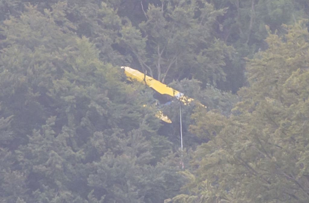 Ein Ultraleichtflugzeug ist am Montagabend in Degenfeld bei Schwäbisch Gmünd abgestürzt.