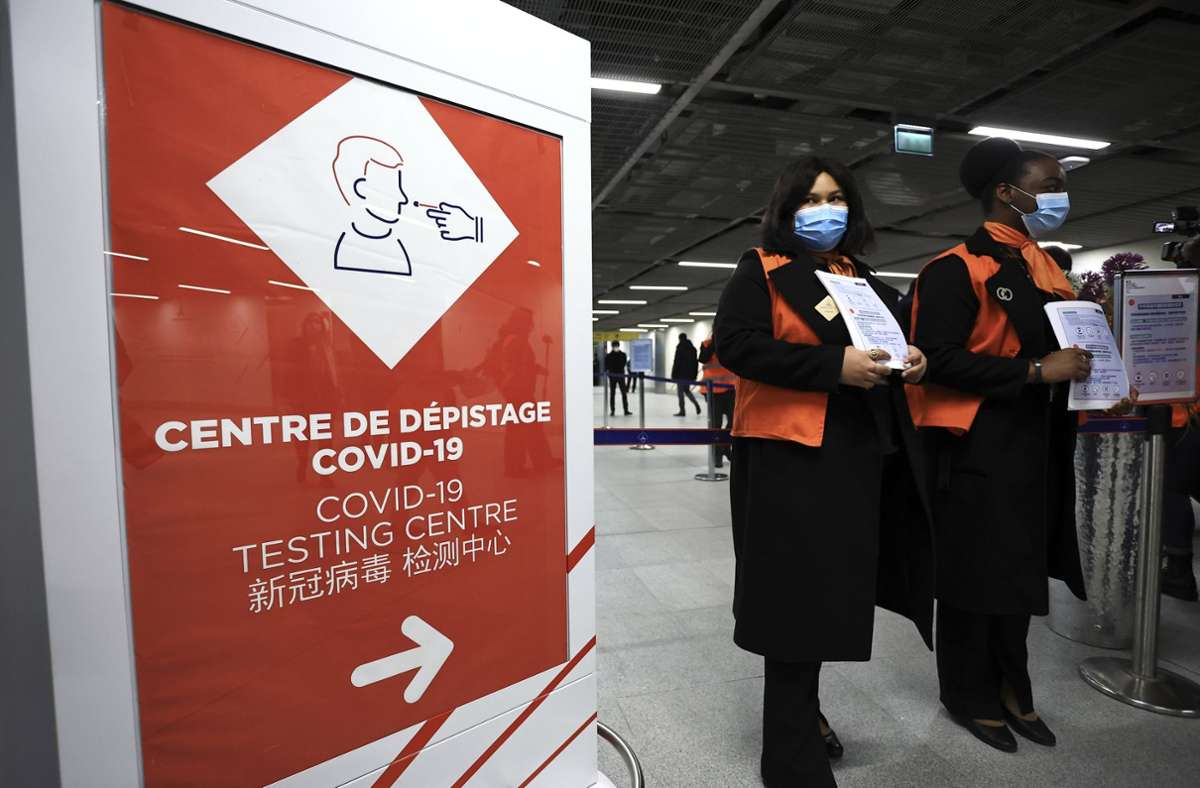 In Frankreich brauchen Reisende aus China schon einen Coronatest. Foto: dpa//A. Morissard