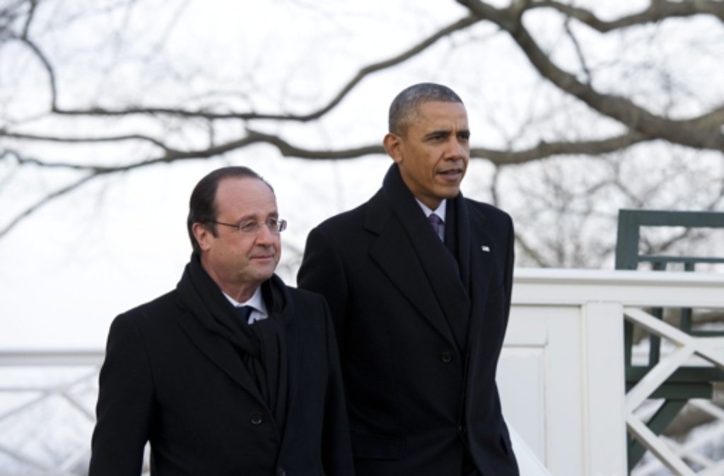Frankreichs Präsident Hollande darf die ungeteilte Aufmerksamkeit von US-Präsident Obama genießen.