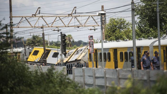 Mehr als 600 Verletzte bei Zugunglück in Südafrika