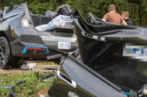 Ein Toter und neun Verletzte im Kreis Reutlingen: Wurde autonomes Auto bei Horror-Unfall gelenkt?