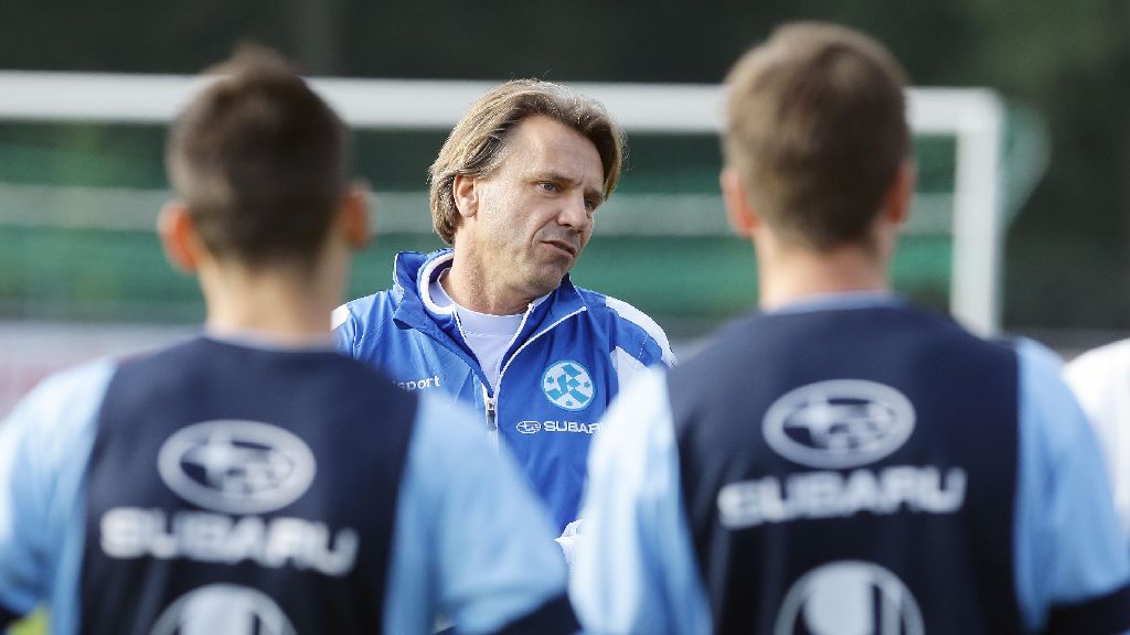 Stuttgarter Kickers: Steffen leitet erstes Training bei den Blauen