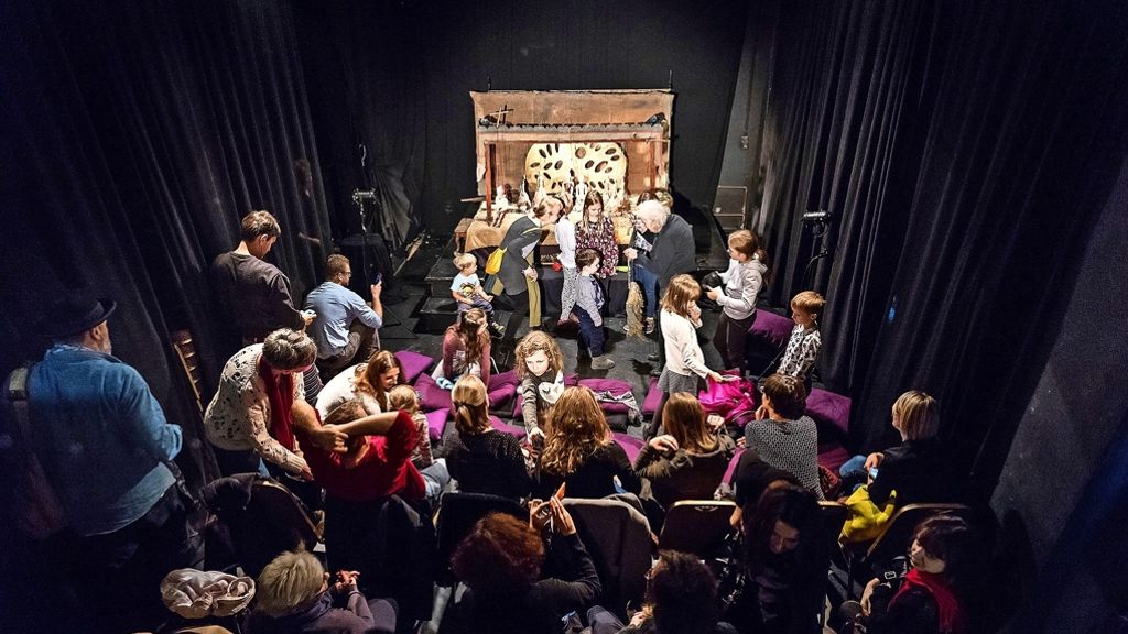 Theater am Faden  im Süden: Grimms Märchen in Polen