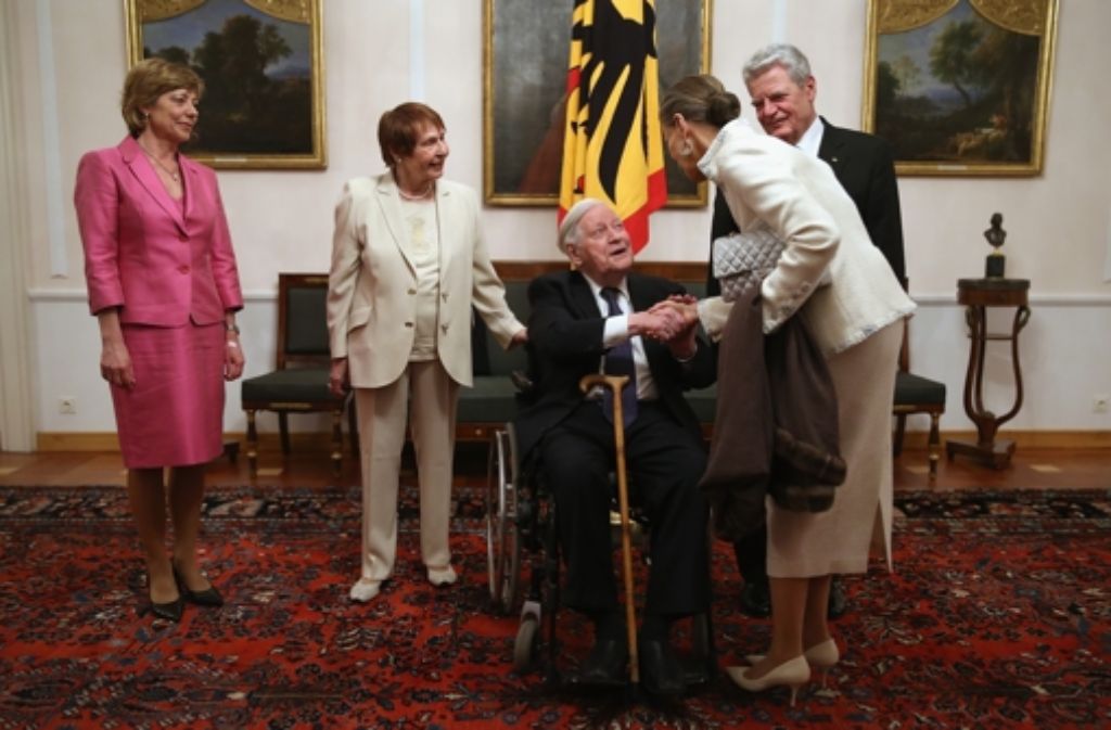 13. März 2014: Joachim Gauck und Daniela Schadt geben im Schloss Bellevue einen Empfang zu Ehren des Altkanzlers Helmut Schmidt.