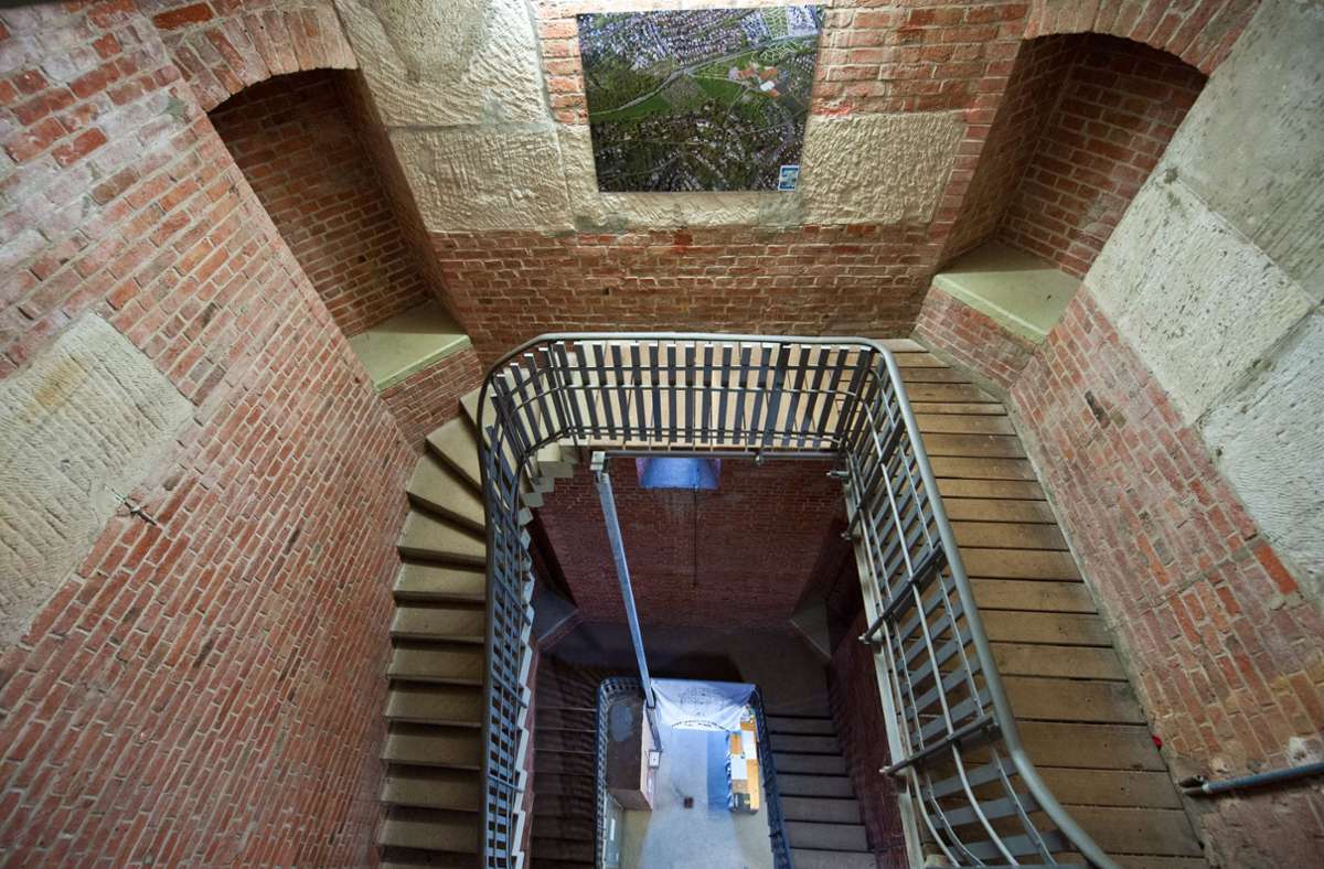 92 Stufen führen im Inneren des Bismarckturms auf die Aussichtsplattform.