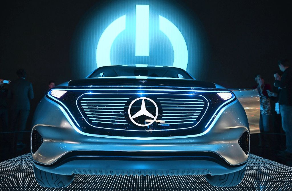Auf dem Autosalon in Paris hat Daimler  die Studie Generation EQ vorgestellt –  Vorbote einer  Flotte von Elektroautos. Foto: dpam