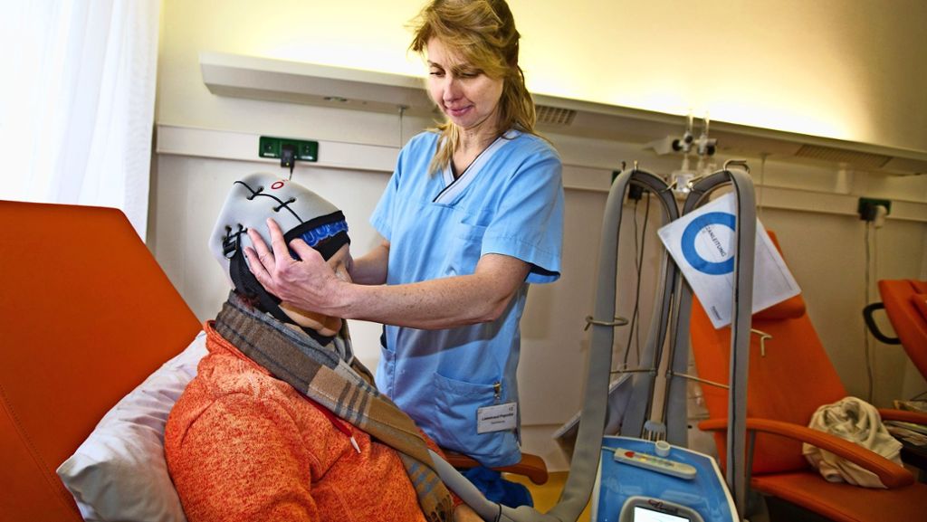 Esslinger Klinikum: Kühlgerät stoppt  Haarausfall bei Chemotherapie