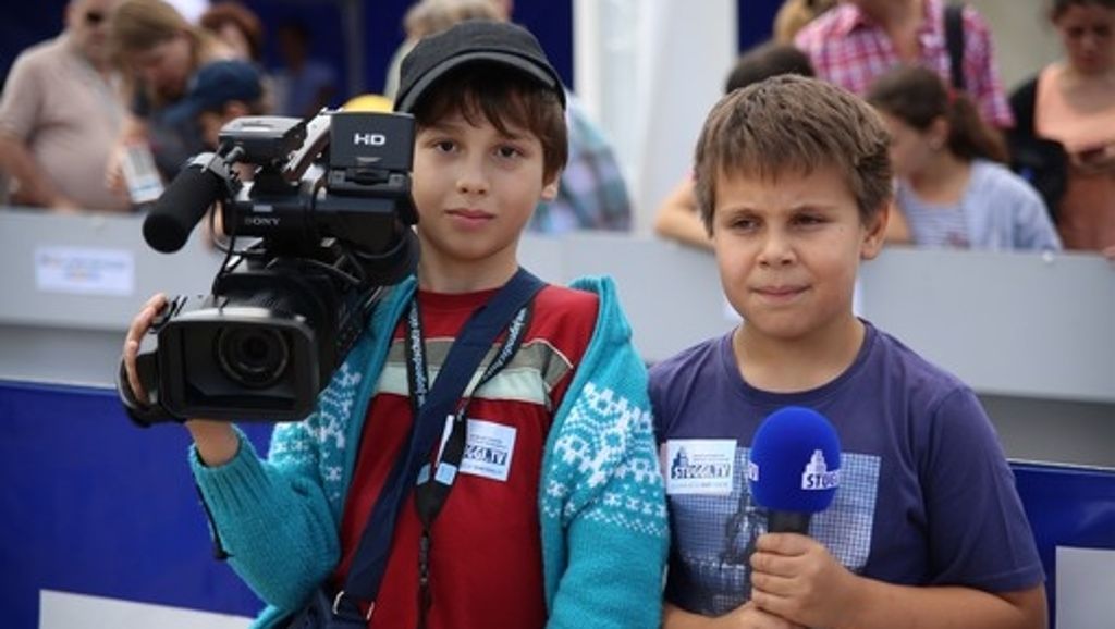 Kinder- und Jugendfestival: Junge Reporter stellen freche Fragen