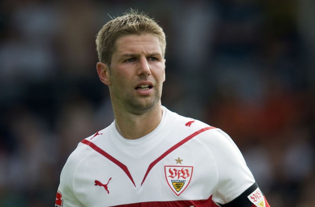 Zeitweise fungiert er auch als VfB-Kapitän. Er bleibt bis 2010 in Stuttgart. Danach spielt er noch für Lazio Rom, West Ham United, den VfL Wolfsburg und den FC Everton, ehe er seine Karriere 2013 nach einigen Verletzungen beendet.