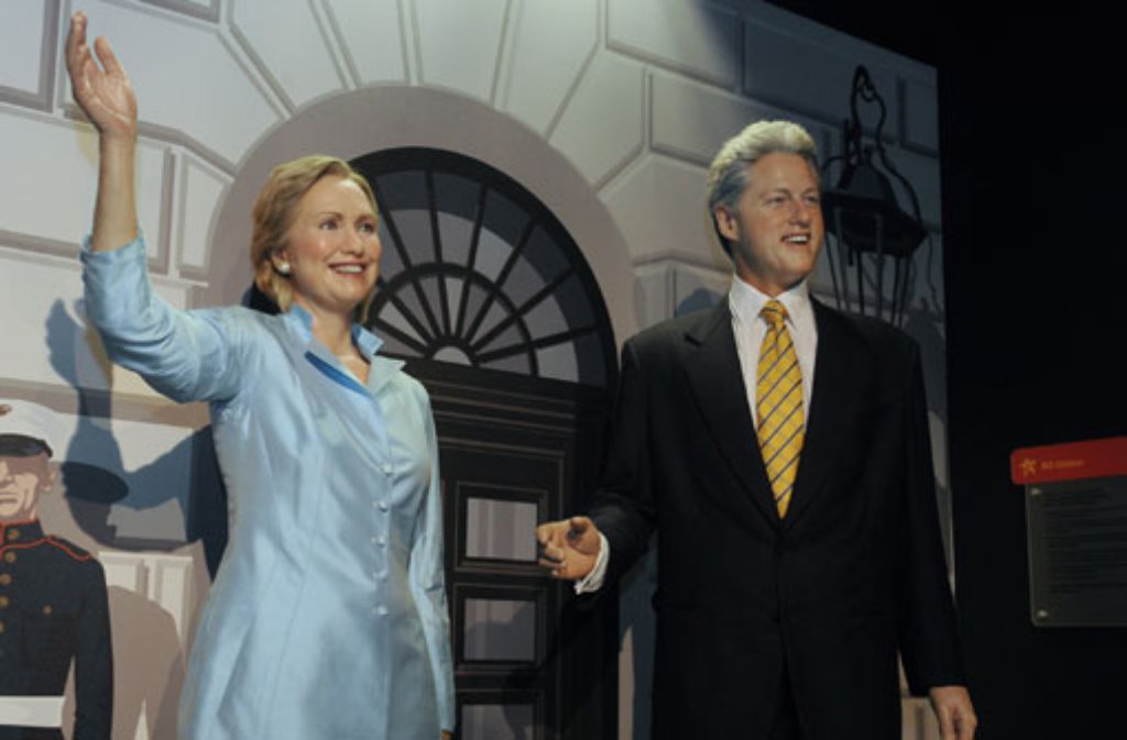Der frühere US-Präsident Bill Clinton und seine Frau Hillary - Fälschung ...