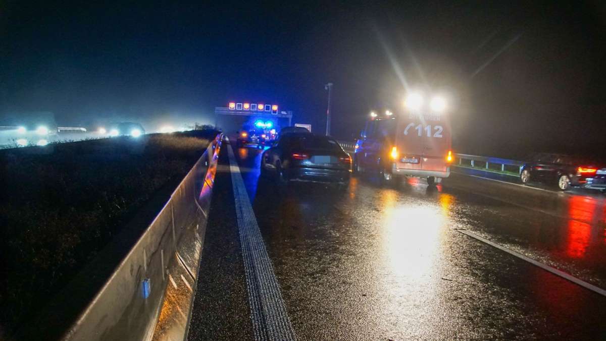 Stuttgart-Feuerbach: Wagen gerät ins Schleudern – eine Verletzte nach Unfall auf A81