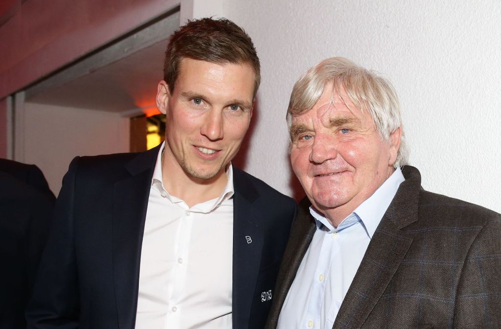 VfB-Aufstiegs-Trainer unter sich: Hannes Wolf (links) und Jürgen Sundermann. Foto: Pressefoto Baumann