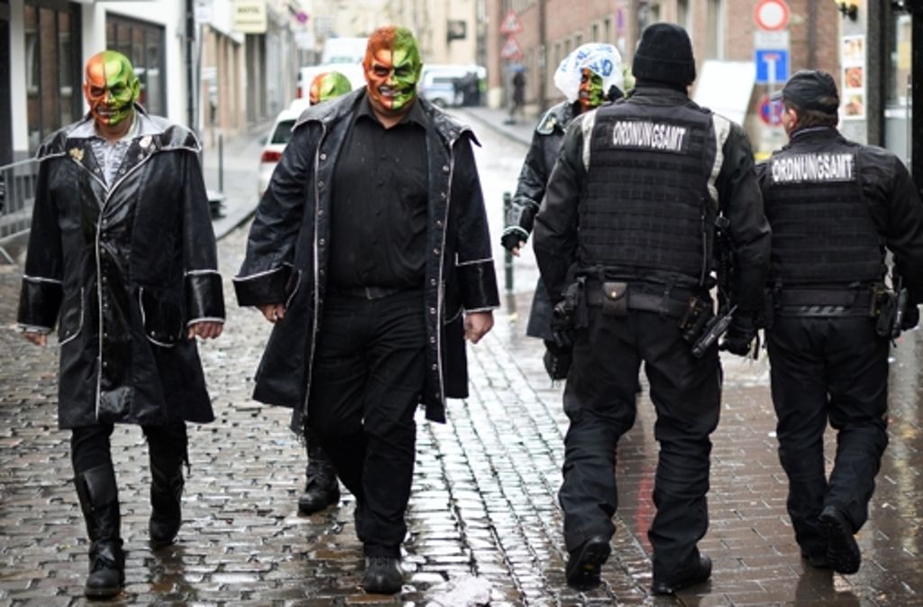 Hohe Sicherheitsvorkehrungen beim Karneval in Köln.