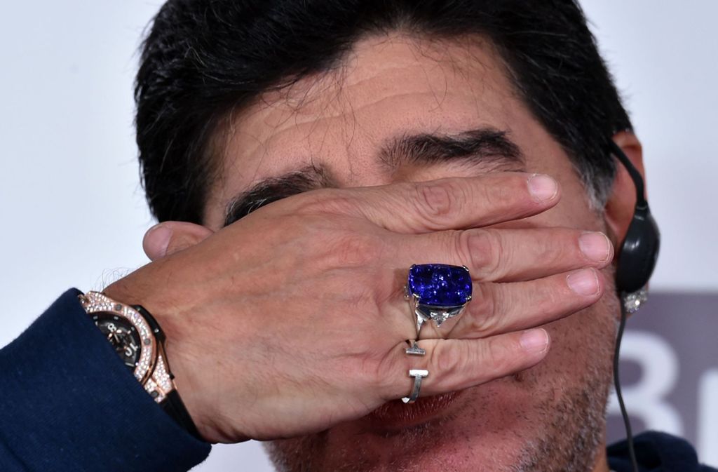 Maradona genoss die Huldigungen sichtlich.