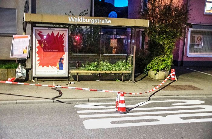 Unfallflucht in Stuttgart geklärt: Haftbefehl nach Horrorunfall an der Haltestelle