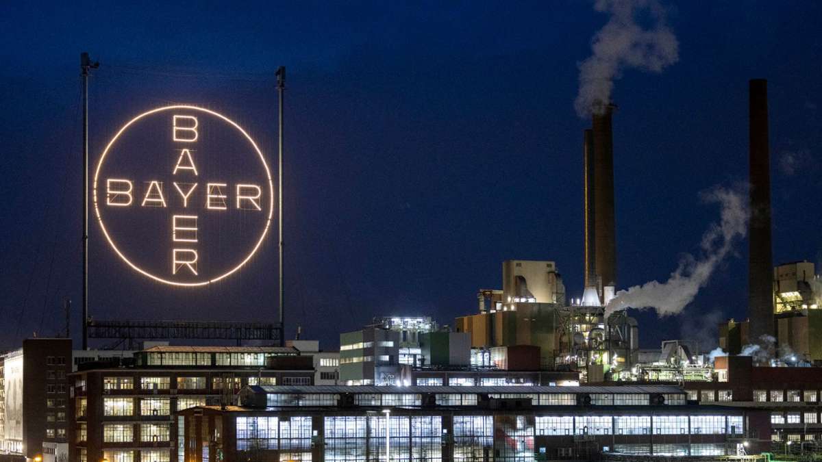 Jahreszahlen: Bayer will ab 2026 zwei Milliarden sparen