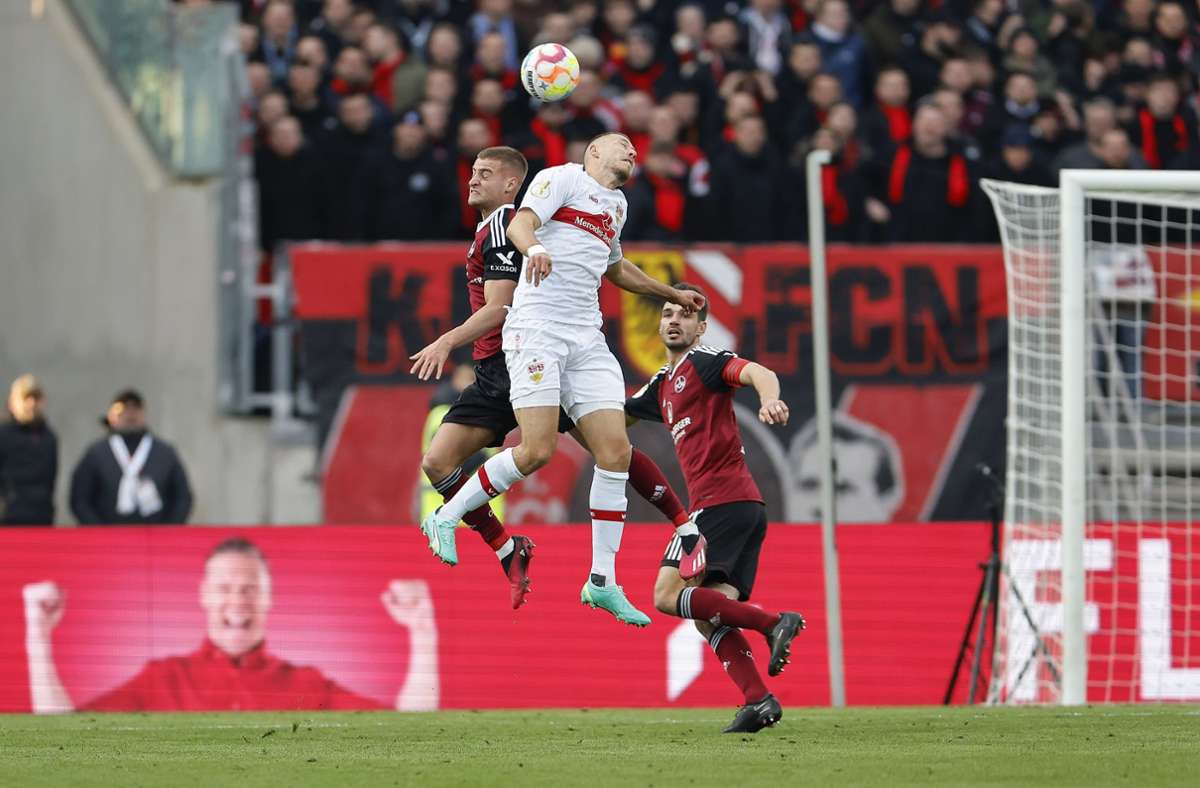 Kurz nach der Pause hatte der VfB durch Waldemar Anton die bis dato beste Chance des Spiels. Doch Nürnberg-Keeper Peter Vindahl war bei seinem Kopfball in der 51. Minute zur Stelle.