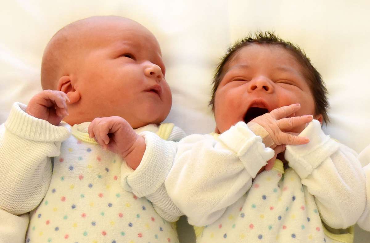 Alle Neugeborenen in Deutschland erhalten Geburtsurkunden. Foto: picture alliance/Waltraud Grubitzsch