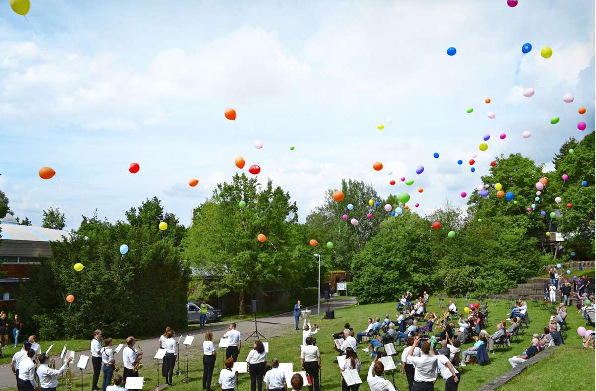 Luftballonstart zum Auftakt des Festivals.