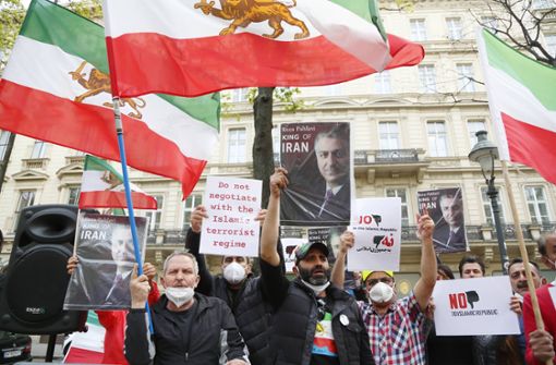 Demonstranten bei den Atom-Verhandlungen in Wien im vergangenen Jahr. Nun soll dort in den kommenden Tagen eine Entscheidung fallen. Foto: imago//Leopold Nekula