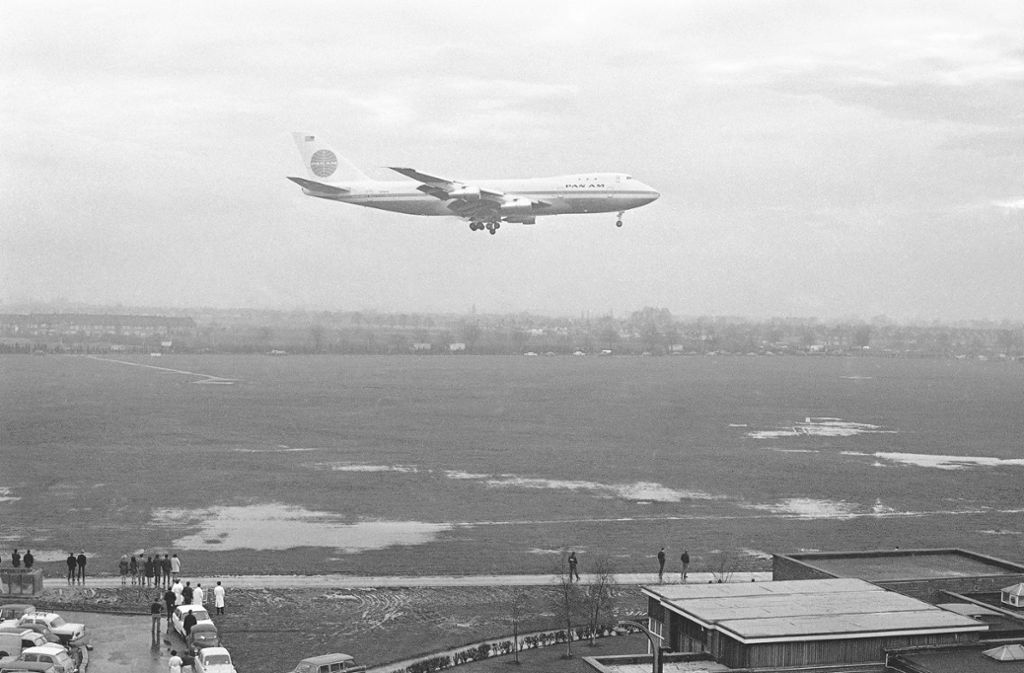 Anflug auf London: Vor 50 Jahren hebt die Boeing 747 zu ihrem ersten kommerziellen Flug ab.