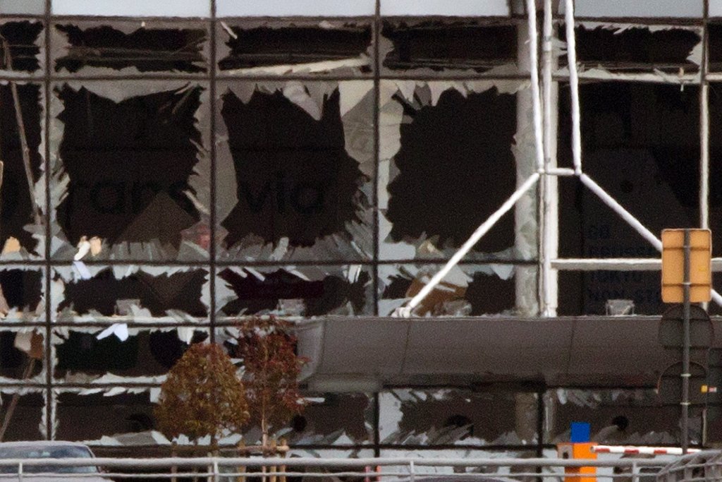 Das Gebäude des Brüsseler Flughafens wurde bei zwei Explosionen schwer beschädigt.
