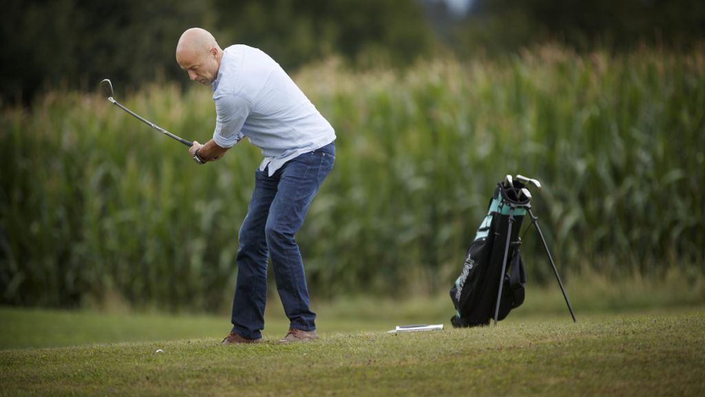 Golfen am  Haghof bei Alfdorf: Aller Anfang ist schwer für den Redakteur