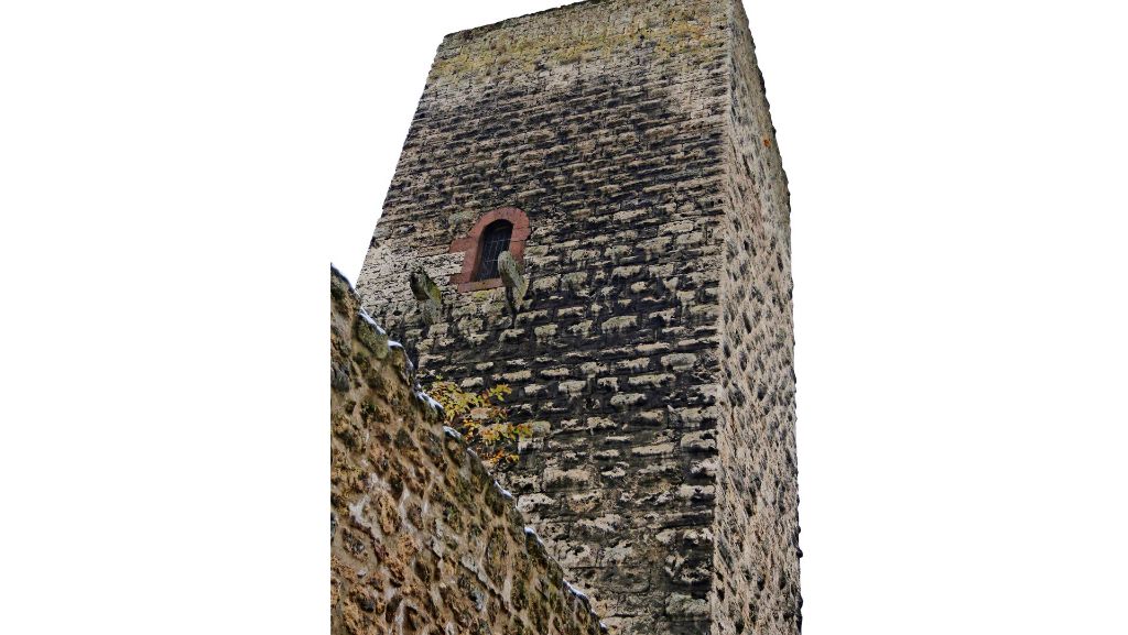 Der Bergfried in Mönsheim: Die Jahre vergehen – der Turm bleibt bestehen