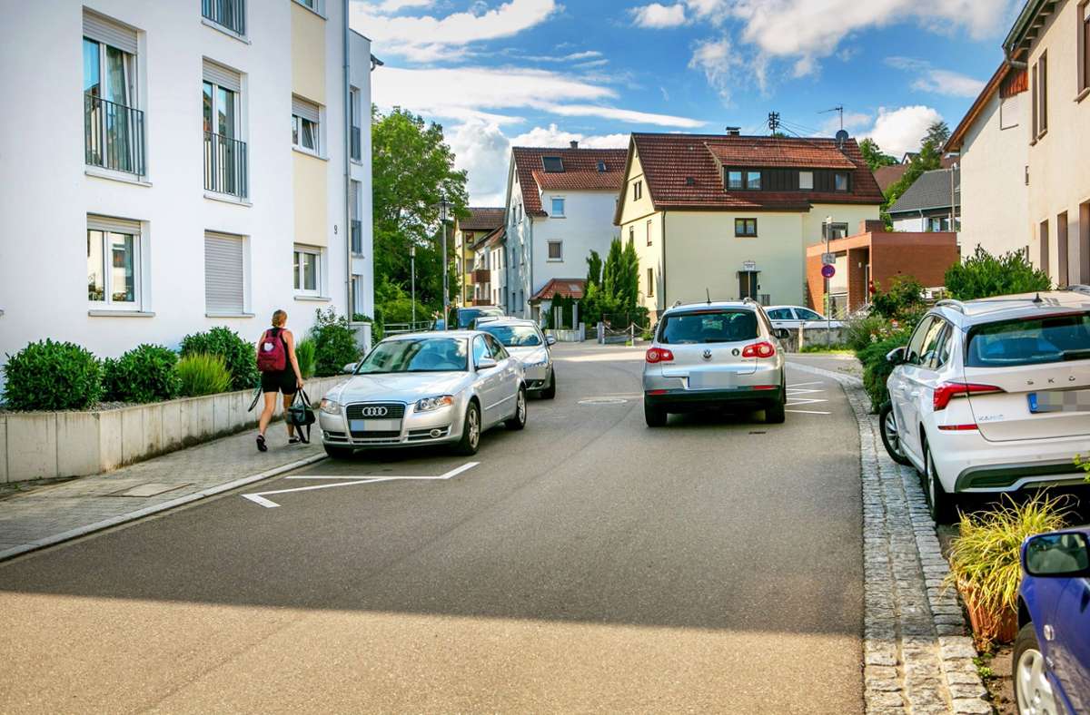 Die Stadt Esslingen hatte für die Erschließung der Haldenstraße Beiträge erhoben.  Anwohner hatten dagegen geklagt und vor dem Verwaltungsgericht recht bekommen. Foto: Roberto Bulgrin