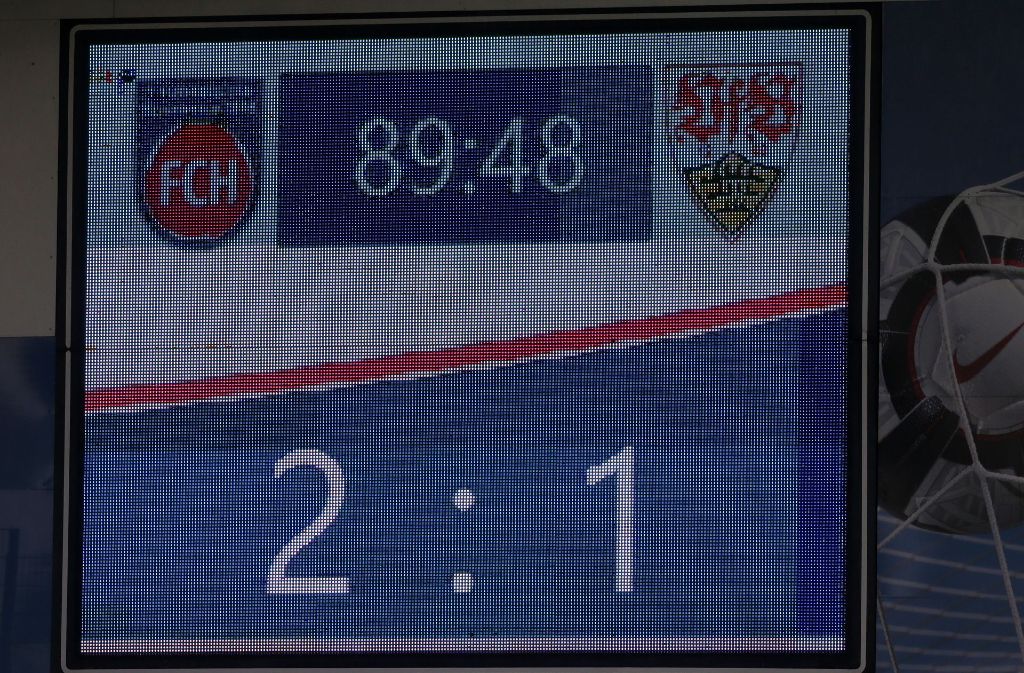 In seinem zweiten Testspiel der Sommervorbereitung muss der VfB Stuttgart auswärts beim 1. FC Heidenheim eine Niederlage hinnehmen.