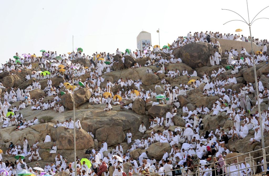 Der Hadsch ist die islamische Pilgerfahrt nach Mekka. Er ist die fünfte der fünf Säulen des Islam und findet jährlich an fünf Tagen während des achten bis zwölften Tages des Monats Dhu l-Hiddscha statt, des zwölften und letzten Monats im Jahreskreislauf des islamischen Kalenders.