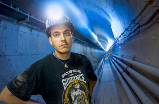 Der 28-jährige Christoph Ronacher aus Kärnten arbeitet im Fildertunnel. Seine Familie sieht er nur in großen Abständen. Foto: Lichtgut/Leif Piechowski