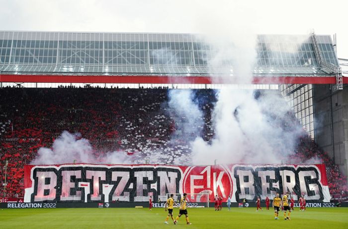 Relegations-Hinspiel: Dynamo Dresden holt Remis auf dem Betzenberg