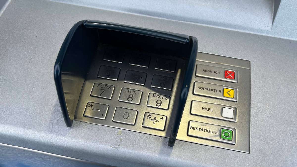 Ortenaukreis: Mehrere Explosionen – Räuber sprengen  Geldautomaten