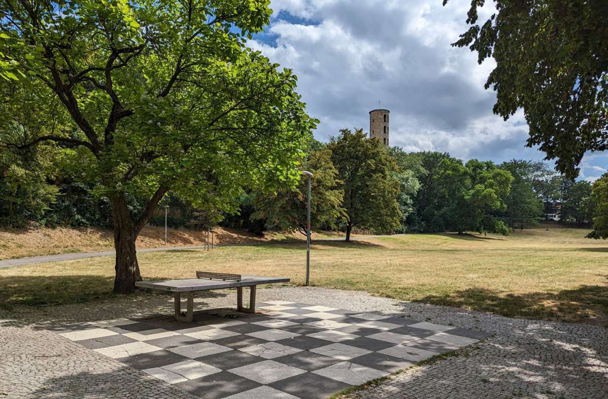 Im Klingenbachpark in Stuttgart-Ost gibt es Schach und Tischtennis.