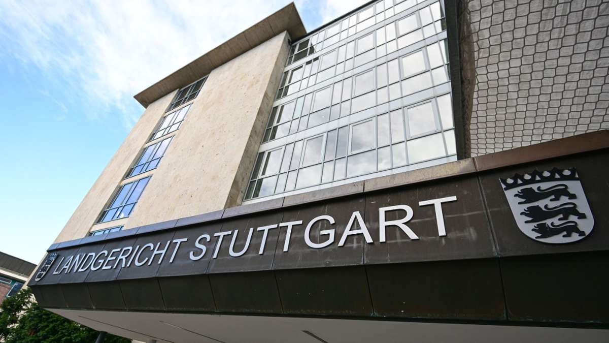 In Hochdorf und Deizisau verübte, schwere Straftaten: Angeklagter soll im Wahn gehandelt haben