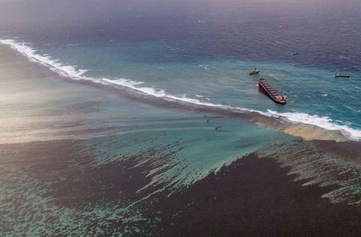 Luftbilder zeigen die Ölkatastrophe vor Mauritius.