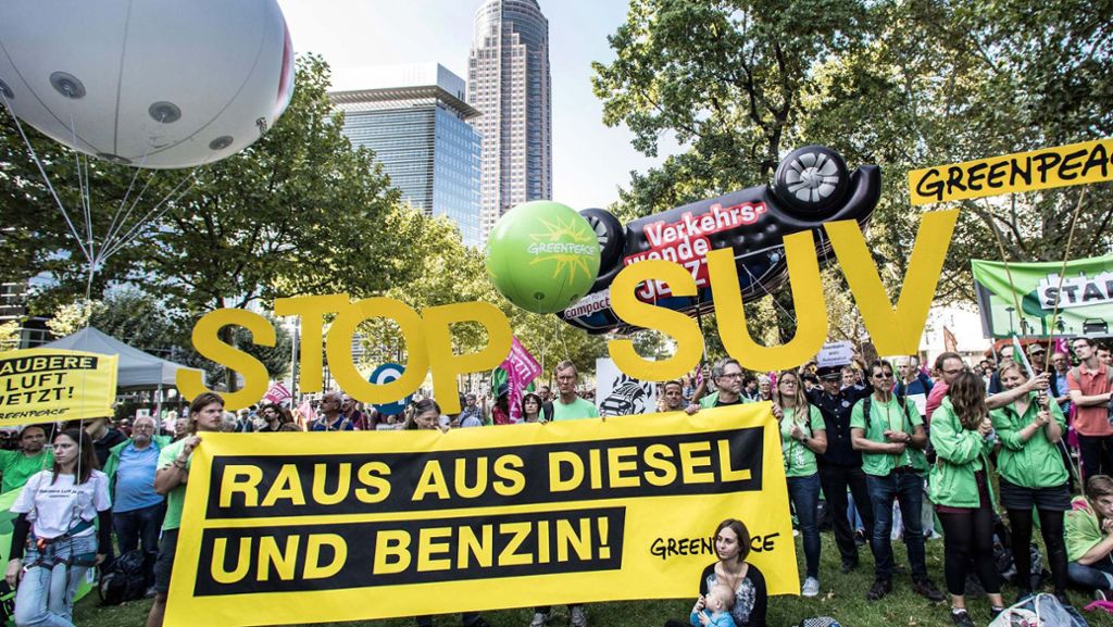 Proteste vor IAA in Frankfurt: Tausende Demonstranten fordern Verkehrswende