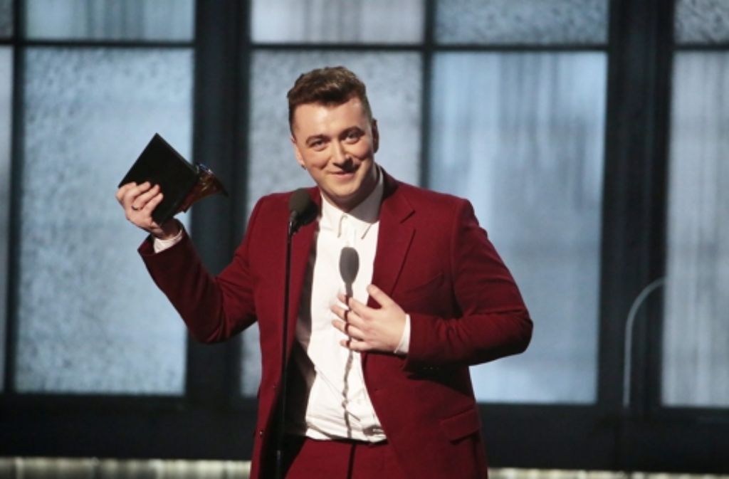 Der britische Liedermacher Sam Smith ist bei den Grammys als bester neuer Künstler des Jahres ausgezeichnet worden.