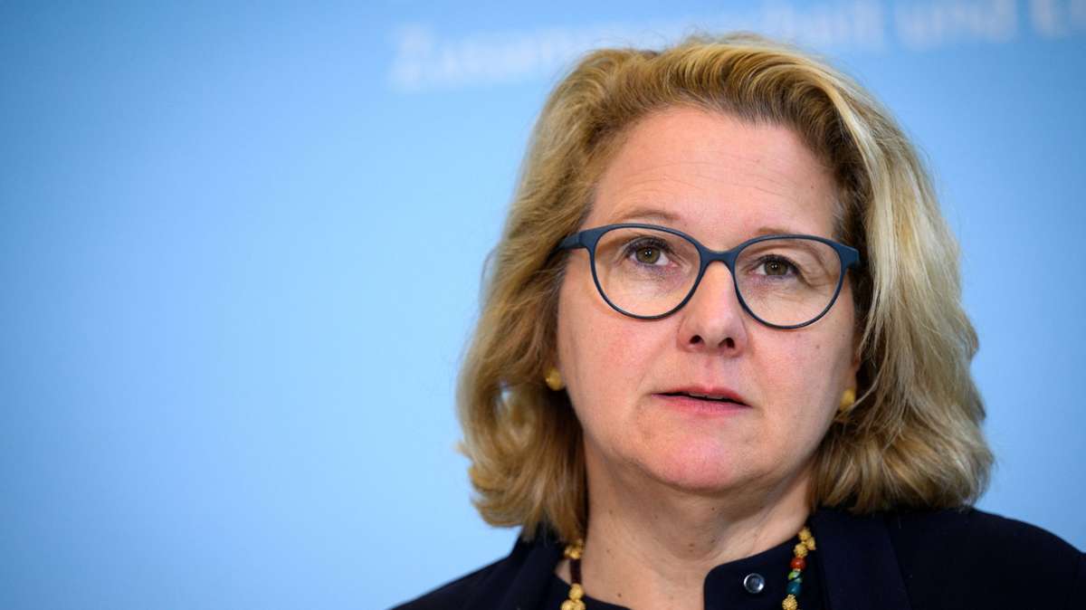 Svenja Schulzes (SPD) Ansprachen zum Haushalt kamen von allen Kabinettsmitgliedern am zweitschlechtesten weg. Die Bundesministerin für wirtschaftliche Zusammenarbeit und Entwicklung kommt auf einen Wert von 10,6.
