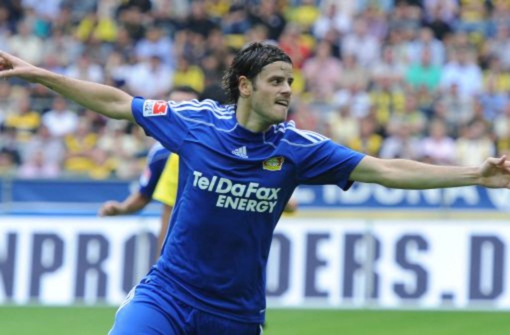 Eintracht Frankfurt ist noch einmal auf dem Transfermarkt tätig geworden und hat sich die Dienste von Tranquillo Barnetta gesichert. Die Hessen leihen den 28-jährigen Schweizer für ein Jahr von Schalke 04 aus.