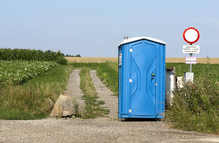 Unbekannte stehlen mobile Toilette – Zeugen gesucht