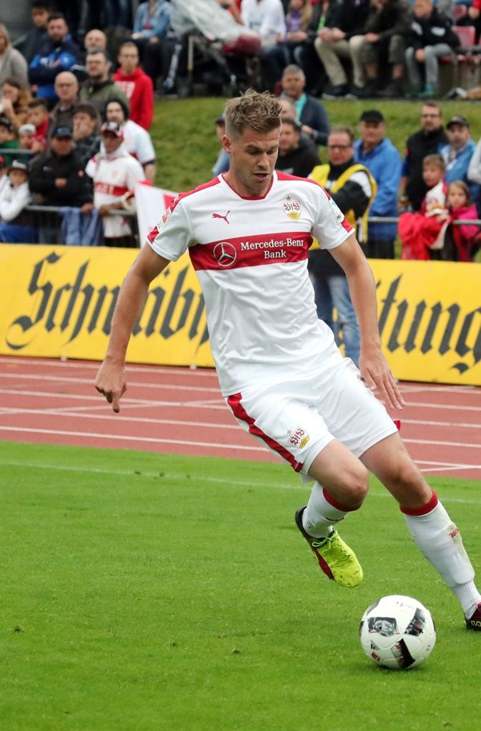 Simon Terodde ist neu beim VfB Stuttgart und hat 700.000 Euro an Marktwert zugelegt und ist damit der größte Gewinner. Was zunächst einzig und allein mit seinen starken Auftritten in der abgelaufenen Saison beim VfL Bochum zu tun hat.